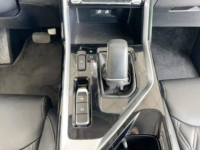 Wuling Asta — Фото автомобиля 18