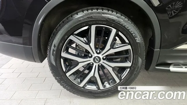 Renault-KoreaSamsung QM6 Новый QM6 2.0 LPe RE Signature 2WD — Фото автомобиля 5
