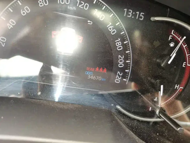 Toyota RAV4 — Фото автомобиля 8