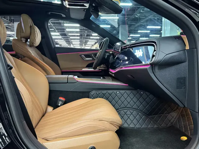 Mercedes-Benz E-Class — Фото автомобиля 16