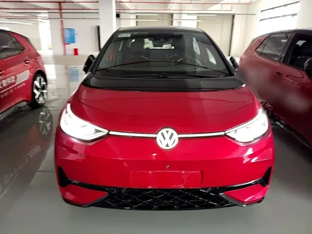 Volkswagen ID.3 — Фото автомобиля 2