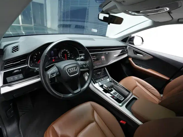 Audi Q8 — Фото автомобиля 3