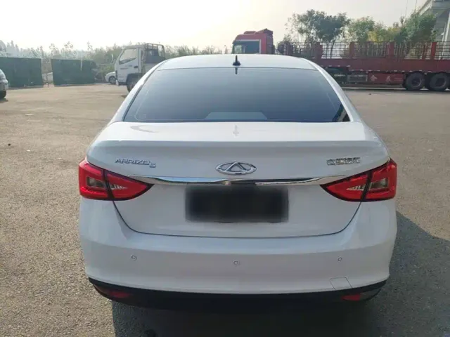 Chery Arrizo 5 — Фото автомобиля 5