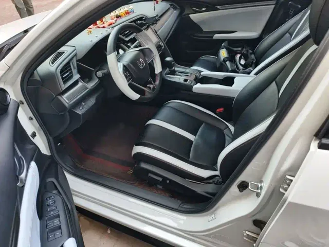 Honda Civic — Фото автомобиля 13