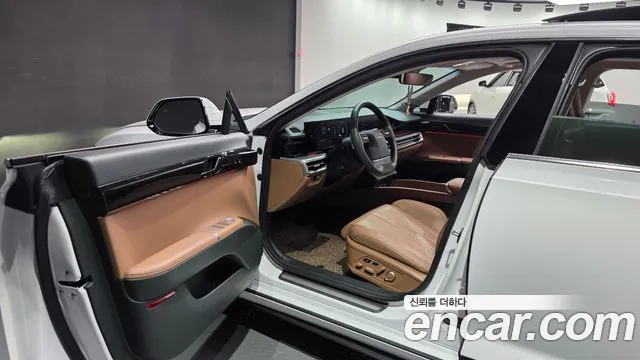 Hyundai Grandeur GN7 — Фото автомобиля 15