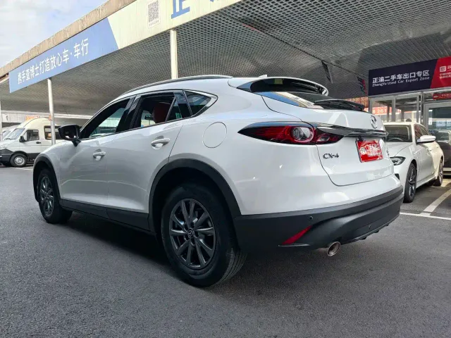 Mazda CX-4 — Фото автомобиля 6