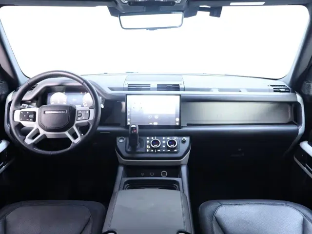 Land Rover Defender — Фото автомобиля 13