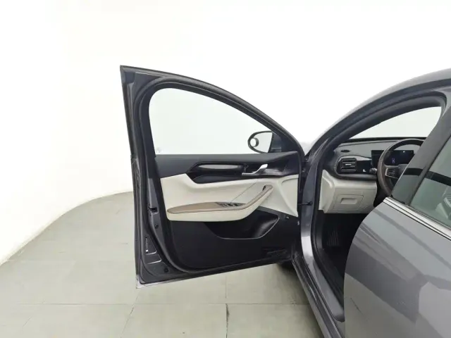 BYD Qin PLUS — Фото автомобиля 8