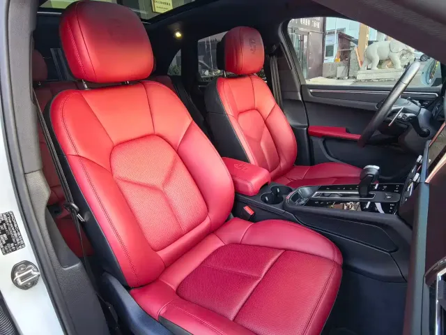 Porsche Macan — Фото автомобиля 10