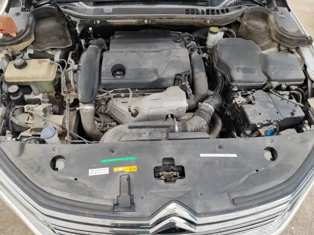 Citroen C6 — Фото автомобиля 10