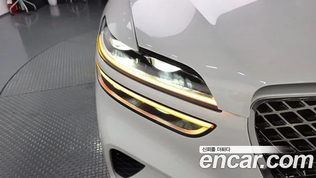 Genesis GV70 2.5T Бензин AWD — Фото автомобиля 18