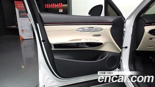 Genesis GV70 — Фото автомобиля 13