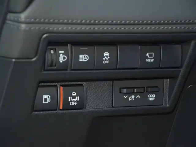 Toyota Granvia — Фото автомобиля 11