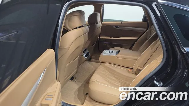 Genesis G80 Бензин 2.5 турбо AWD — Фото автомобиля 12