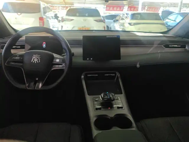 BYD Qin PLUS — Фото автомобиля 11