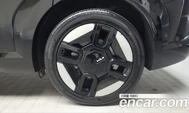 Kia EV9 — Фото автомобиля 6