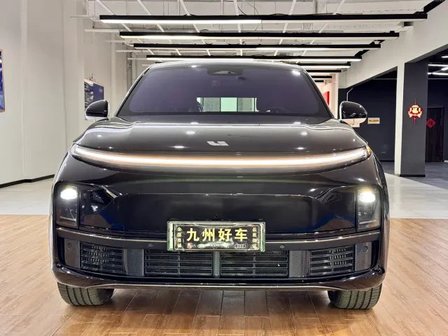 Li Auto L7 — Фото автомобиля 2