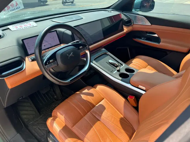 Xpeng G9 — Фото автомобиля 3
