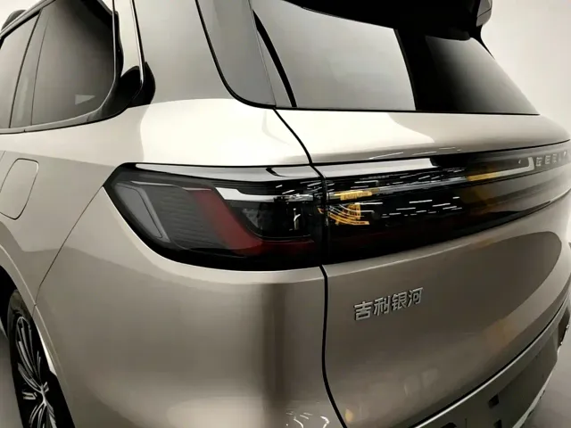 Geely Galaxy M9 — Фото автомобиля 19