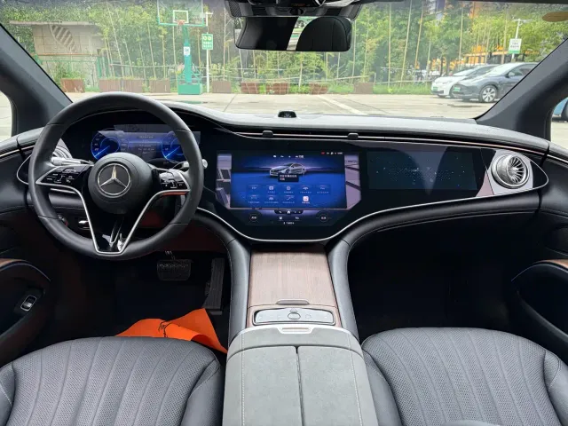 Mercedes-Benz EQS — Фото автомобиля 5