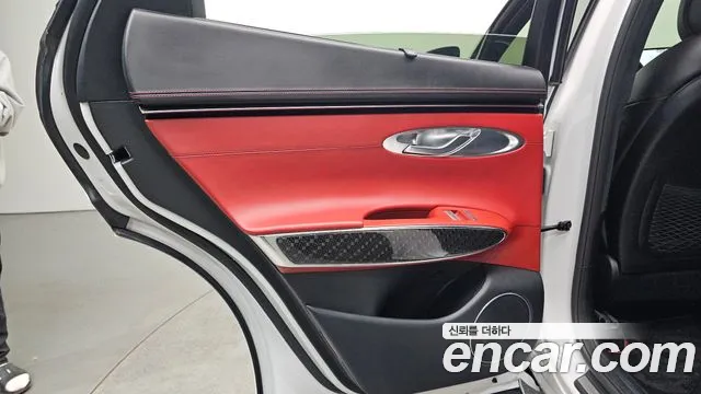 Genesis GV70 2.5T Бензин AWD — Фото автомобиля 20