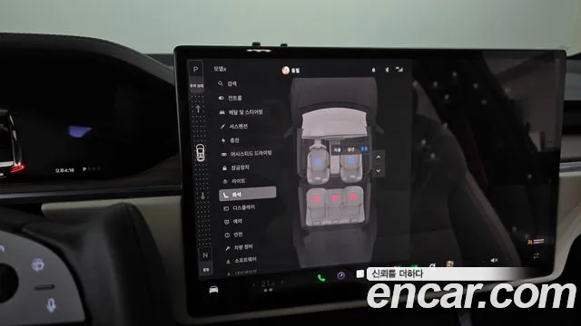 Tesla Model X — Фото автомобиля 21