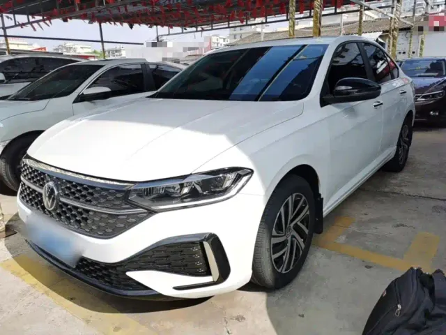 Фотография автомобиля — Volkswagen Lavida