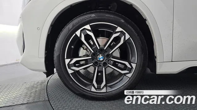 BMW X1 U11 — Фото автомобиля 5
