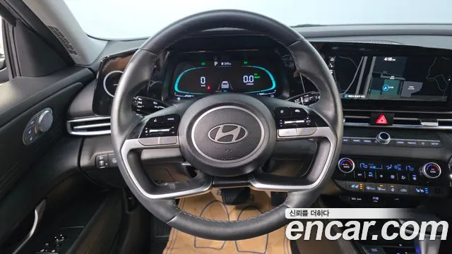 Hyundai Avante CN7 — Фото автомобиля 20