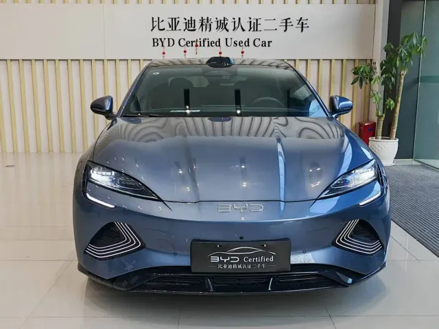 BYD Seal — Фото автомобиля 2