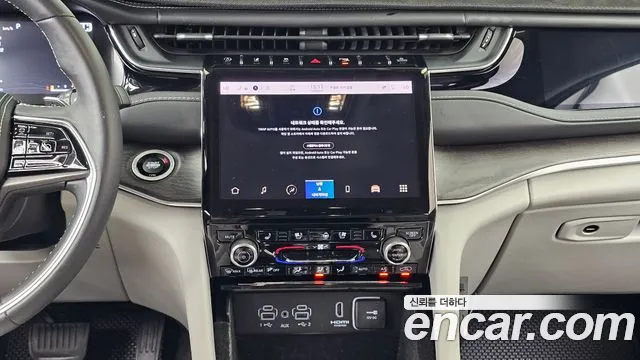 Jeep Cherokee Grand Cherokee(WL) L 3.6 Overland — Фото автомобиля 11