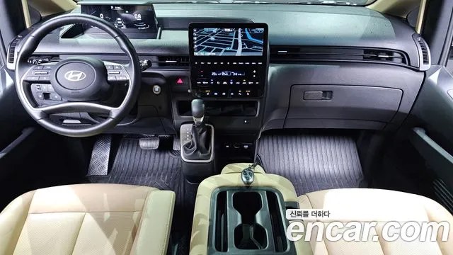Hyundai Staria Staria 4WD Tourer 11 мест — Фото автомобиля 7