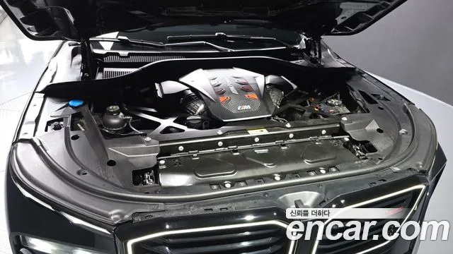 BMW XM — Фото автомобиля 6