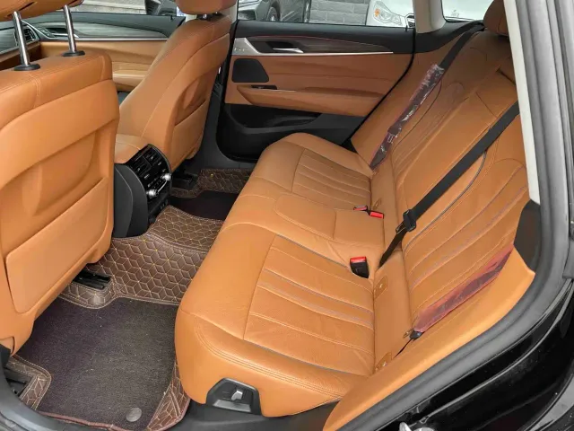 BMW 6 Series Gran Turismo — Фото автомобиля 6
