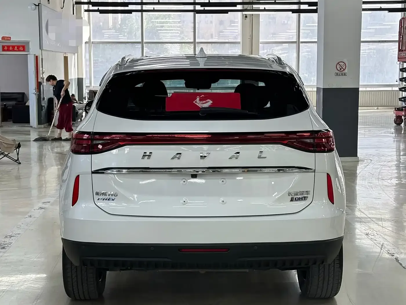 Haval Haval H6 New Energy 2023 DHT-PHEV 110KM Smooth Edition — Фото автомобиля 15