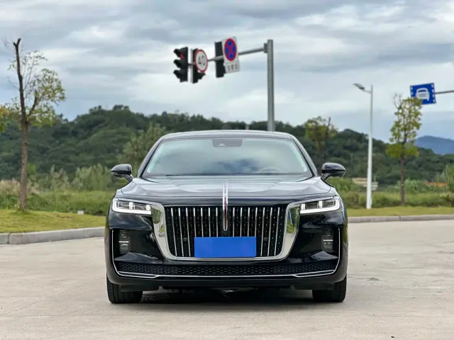 Hongqi H9 — Фото автомобиля 3