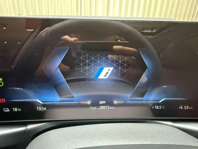 BMW i3 — Фото автомобиля 16