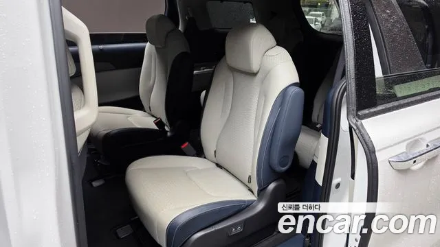 Kia Carnival 4th Gen — Фото автомобиля 18