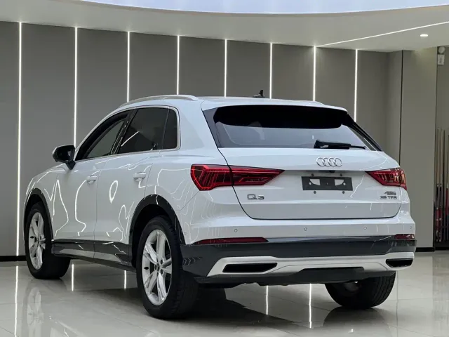 Audi Q3 — Фото автомобиля 18