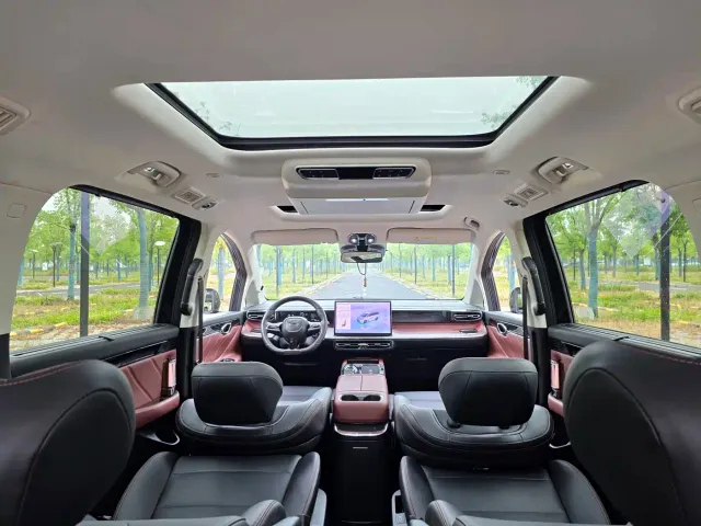 GAC Trumpchi E8 — Фото автомобиля 22