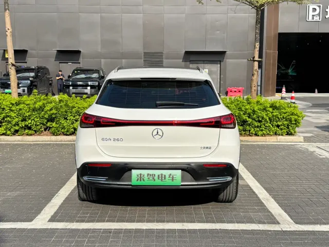 Mercedes-Benz EQA — Фото автомобиля 7