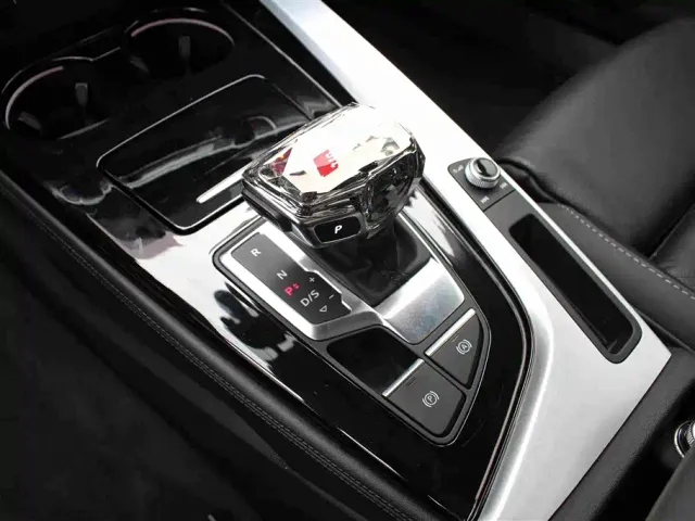 Audi A4L — Фото автомобиля 8