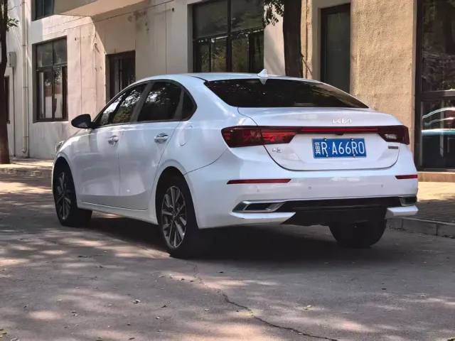 Kia K3 — Фото автомобиля 6