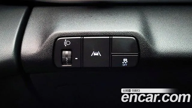 Hyundai AVANTE Avante (CN7) — Фото автомобиля 19