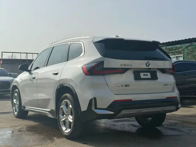 BMW X1 — Фото автомобиля 7