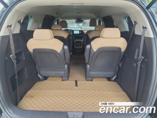 Kia Carnival — Фото автомобиля 11