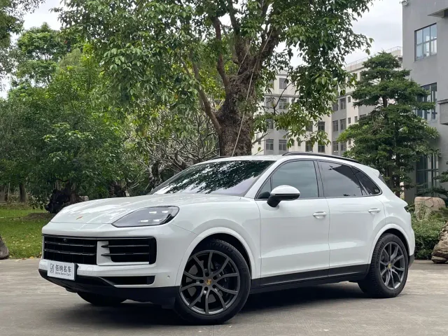 Фотография автомобиля — Porsche Cayenne