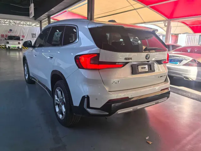BMW X1 — Фото автомобиля 9