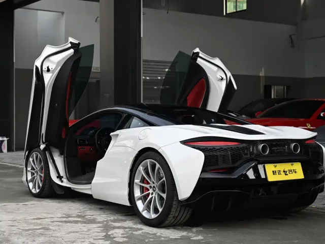McLaren Artura — Фото автомобиля 3