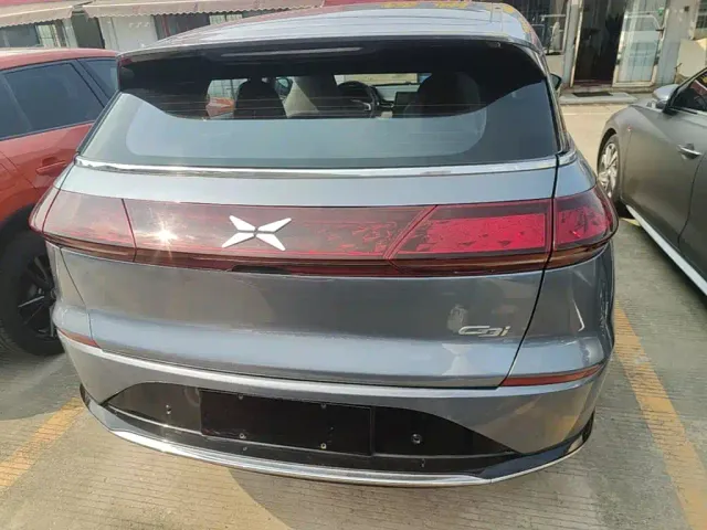 Xpeng G3 — Фото автомобиля 5